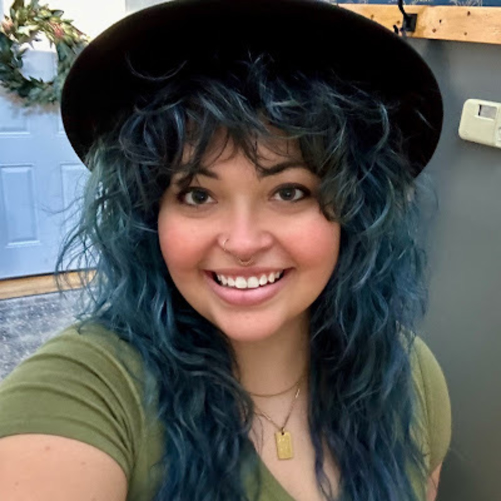Meet your Posher, Isabel
